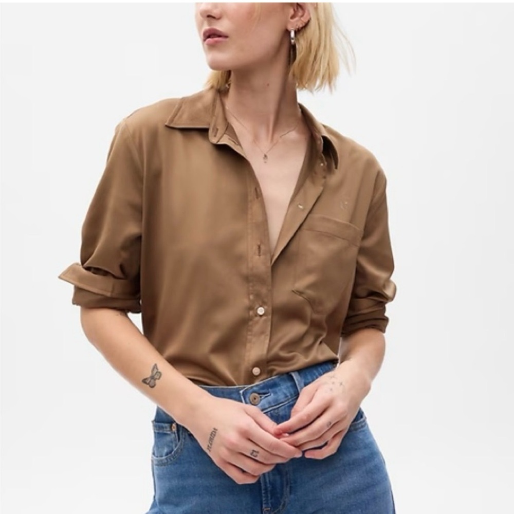 NEW GAP Satin Button Down Silk Long Sleeve Dress Shirt, Women’s Medium